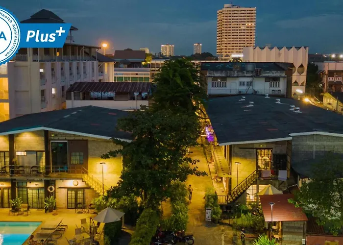 Town Home By The Warehouse Chiang Mai