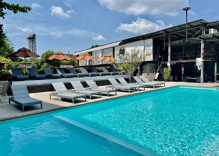 Town Home By The Warehouse Chiang Mai